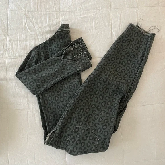 One Teaspoon Leopard Denim Jumpsuit - Picture 2 of 4